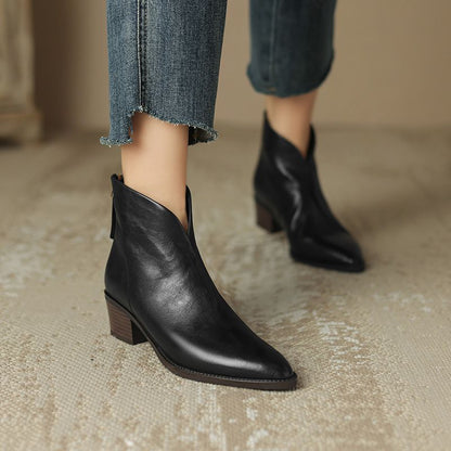 Marisol - Elegant Pointy Boots